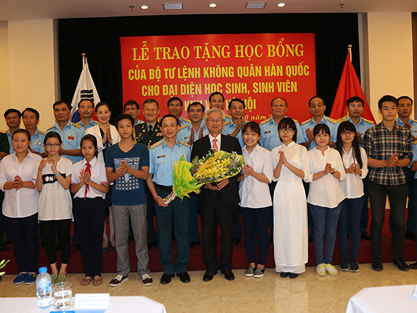 Hoạt động Đối ngoại của Quân chủng