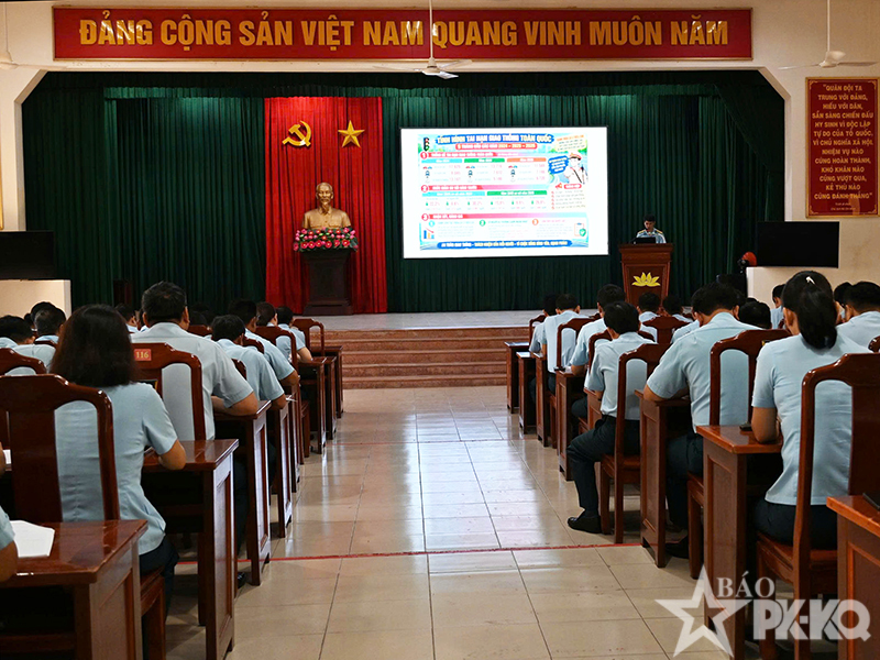 Sư đoàn 370 tổ chức huấn luyện công tác bảo đảm an toàn giao thông