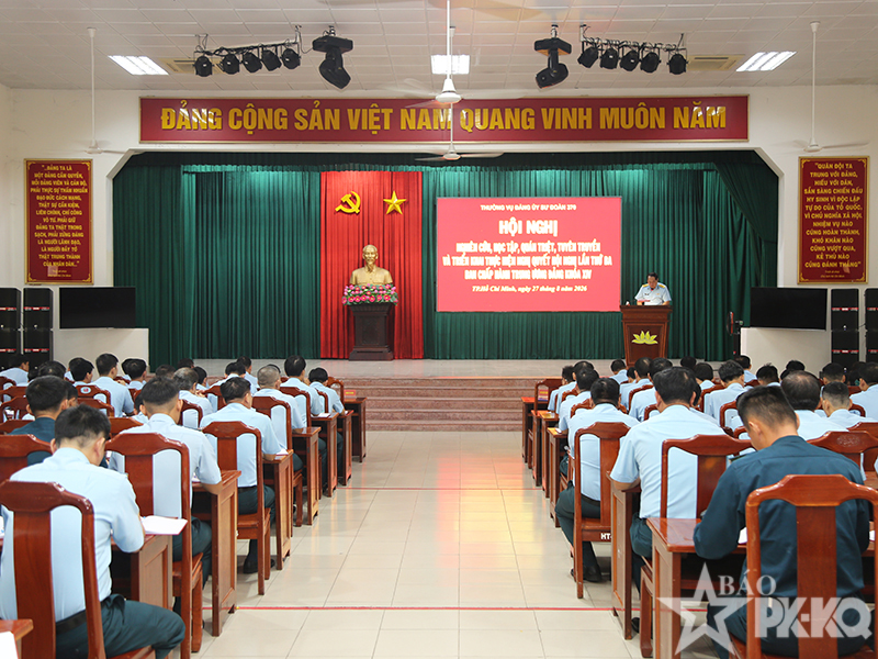 Đảng ủy Sư đo&agrave;n 370 tổ chức Hội nghị Nghi&ecirc;n cứu, học tập, qu&aacute;n triệt v&agrave; triển khai thực hiện Nghị quyết Hội nghị lần thứ Ba Ban Chấp h&agrave;nh Trung ương Đảng kh&oacute;a XIV