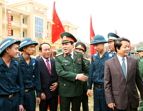 Sôi nổi ngày hội tòng quân