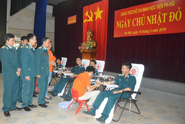 Ngày Chủ nhật đỏ tại Học viện PK-KQ