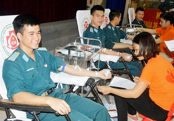 Ngày Chủ nhật đỏ tại Học viện PK-KQ