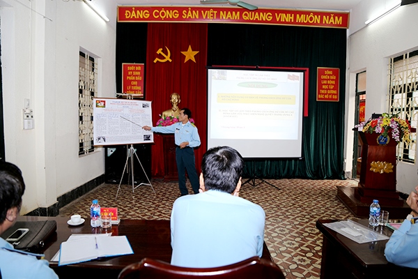 Lữ đoàn Thông tin 26 tổ chức Hội thi cán bộ giảng dạy chính trị năm 2018