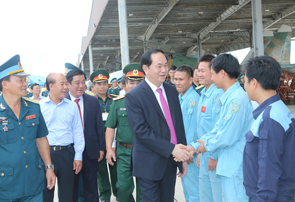 Chủ tịch Nước Trần Đại Quang thăm và làm việc tại Trung đoàn 925 (Sư đoàn 372)