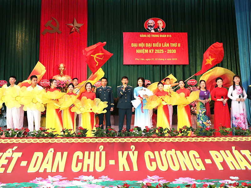 Đảng bộ Trung đoàn 915 tổ chức thành công Đại hội đại biểu Đảng bộ nhiệm kỳ 2025-2030