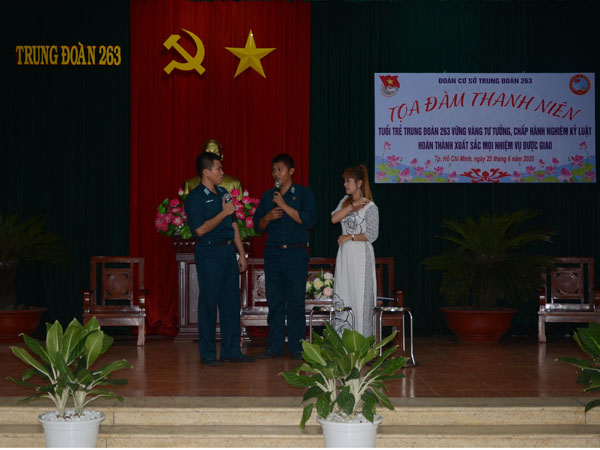Đoàn cơ sở Trung đoàn 263 tổ chức tọa đàm thanh niên