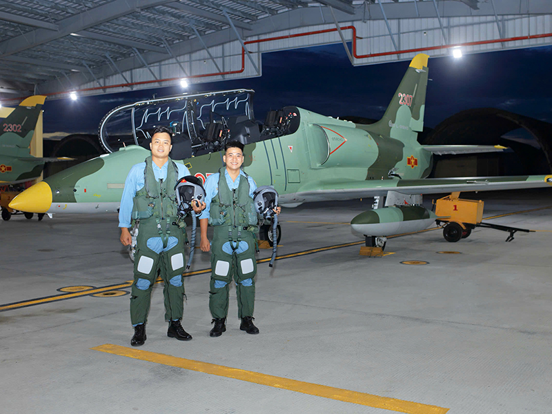 Phi công L39-NG nỗ lực cho nhiệm vụ “Diễu binh trên không”