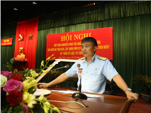 Tổng kết công tác huấn luyện chiến đấu, bảo đảm an toàn bay, xây dựng đơn vị VMTD, “mẫu mực, tiêu biểu” và “Năm kỷ luật, kỷ cương 2020”