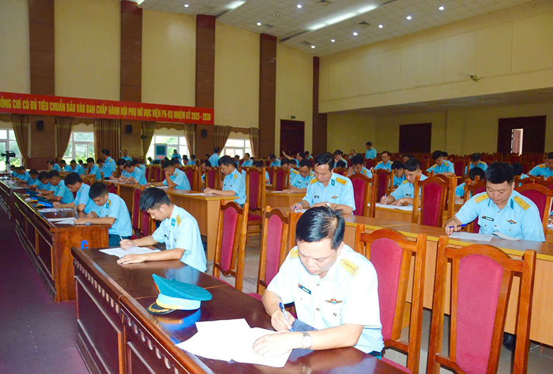 Học viện Phòng không - Không quân tổ chức Bế mạc Hội thao Điều lệnh năm 2025