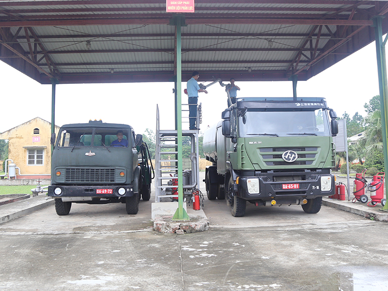 Thực hiện tốt nhiệm vụ ch&iacute;nh trị trung t&acirc;m
