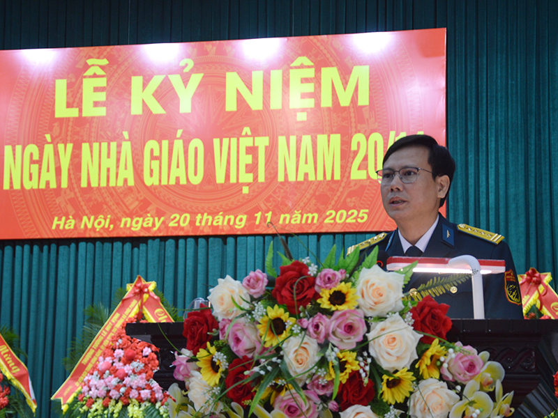 Học viện Ph&ograve;ng kh&ocirc;ng - Kh&ocirc;ng qu&acirc;n tổ chức Lễ kỷ niệm Ng&agrave;y Nh&agrave; gi&aacute;o Việt Nam 20-11