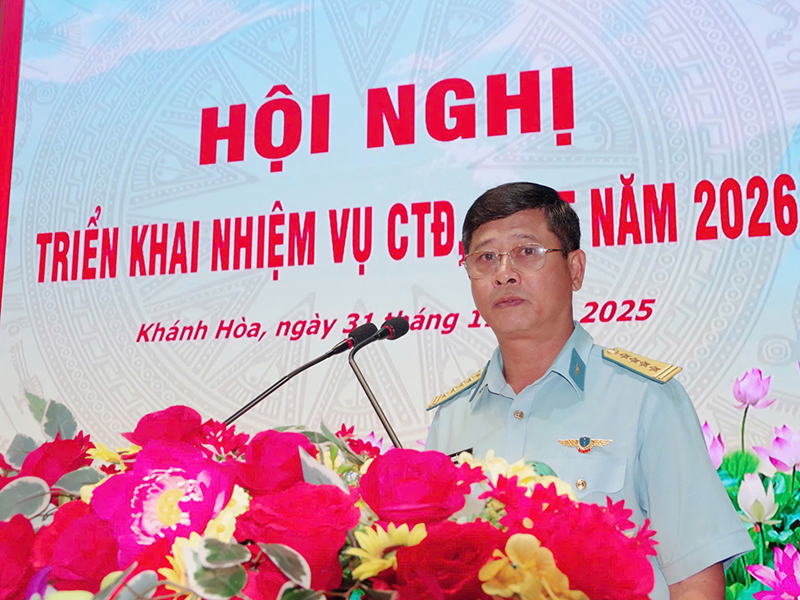 Trường Sĩ quan Kh&ocirc;ng qu&acirc;n tổ chức Hội nghị triển khai nhiệm vụ c&ocirc;ng t&aacute;c đảng, c&ocirc;ng t&aacute;c ch&iacute;nh trị năm 2026