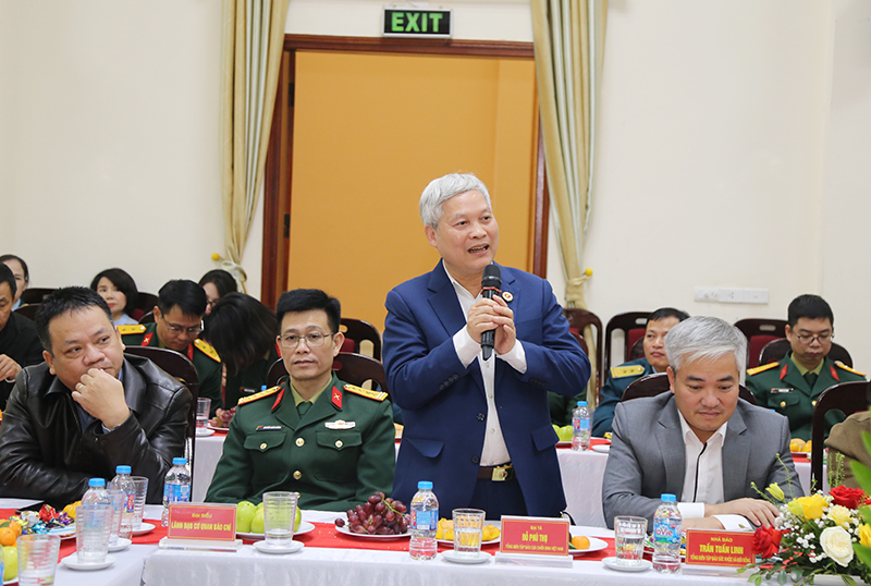 Qu&acirc;n chủng Ph&ograve;ng kh&ocirc;ng - Kh&ocirc;ng qu&acirc;n tổng kết c&ocirc;ng t&aacute;c phối hợp tuy&ecirc;n truyền b&aacute;o ch&iacute; năm 2025