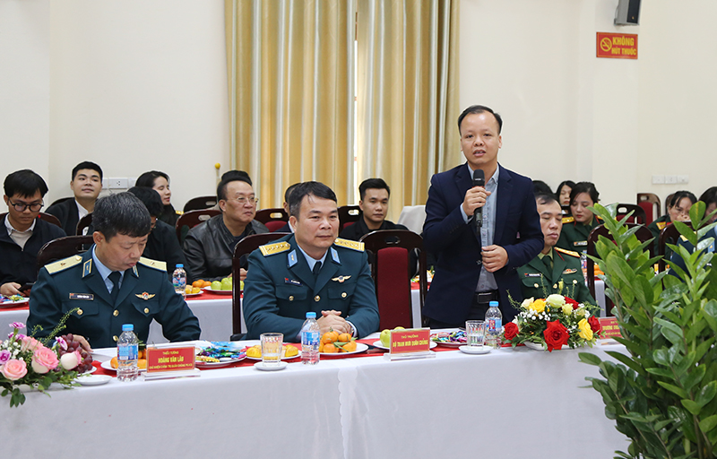 Qu&acirc;n chủng Ph&ograve;ng kh&ocirc;ng - Kh&ocirc;ng qu&acirc;n tổng kết c&ocirc;ng t&aacute;c phối hợp tuy&ecirc;n truyền b&aacute;o ch&iacute; năm 2025