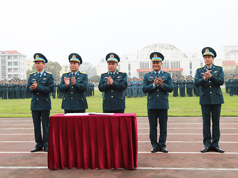 Khối Cơ quan Qu&acirc;n chủng Ph&ograve;ng kh&ocirc;ng - Kh&ocirc;ng qu&acirc;n tổ chức Lễ ra qu&acirc;n huấn luyện năm 2026