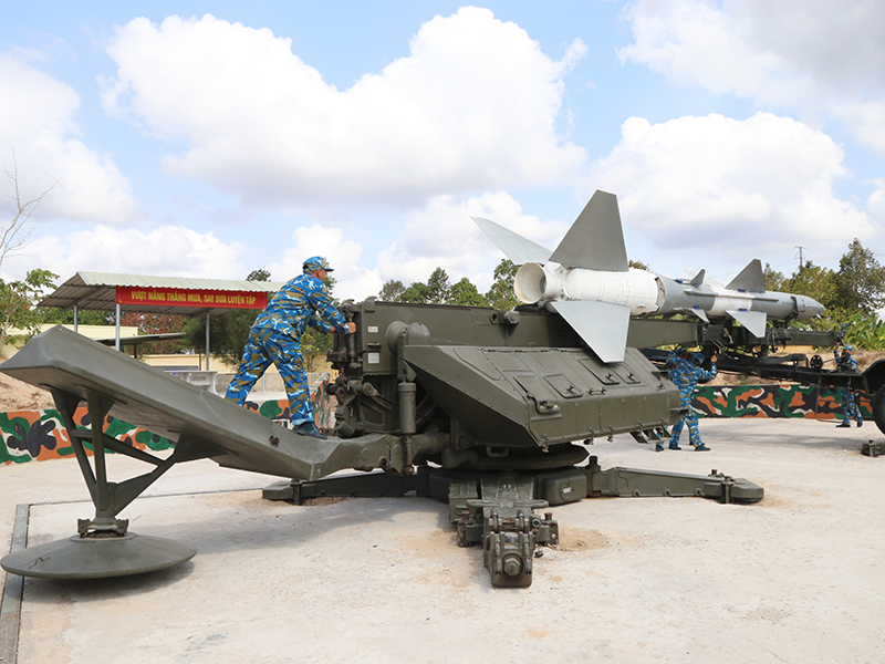 Trung đo&agrave;n 263 thi đua lập c&ocirc;ng mừng ng&agrave;y truyền thống