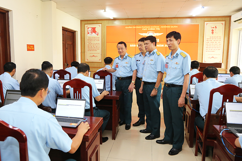 Qu&acirc;n chủng Ph&ograve;ng kh&ocirc;ng - Kh&ocirc;ng qu&acirc;n tổ chức Khai mạc hội thi B&aacute;o c&aacute;o vi&ecirc;n giỏi năm 2026