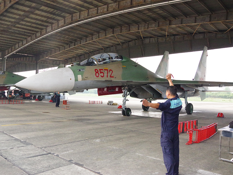 Ch&iacute;nh quy, thống nhất để n&acirc;ng cao chất lượng huấn luyện bay