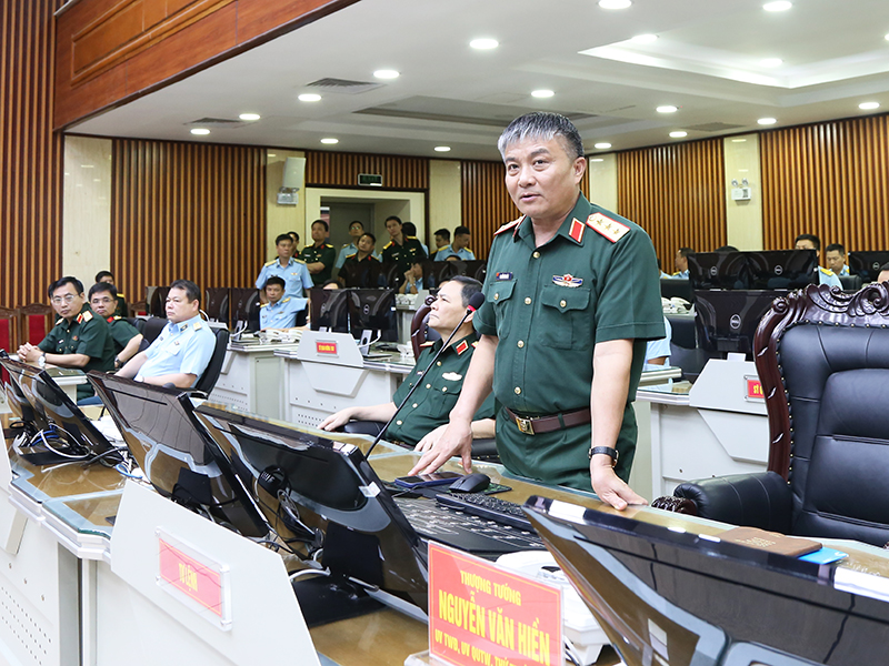 Bộ Quốc ph&ograve;ng l&agrave;m việc với Qu&acirc;n chủng Ph&ograve;ng kh&ocirc;ng - Kh&ocirc;ng qu&acirc;n về Dự &aacute;n VQ v&agrave; hệ thống tự động h&oacute;a chỉ huy