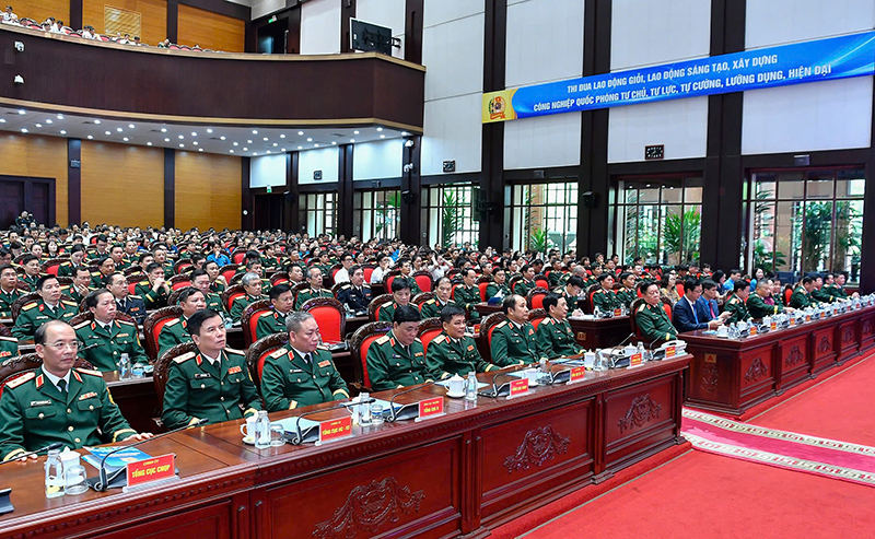 Bộ Quốc ph&ograve;ng tổng kết, trao Giải thưởng Lao động s&aacute;ng tạo trong C&ocirc;ng đo&agrave;n Qu&acirc;n đội lần thứ I