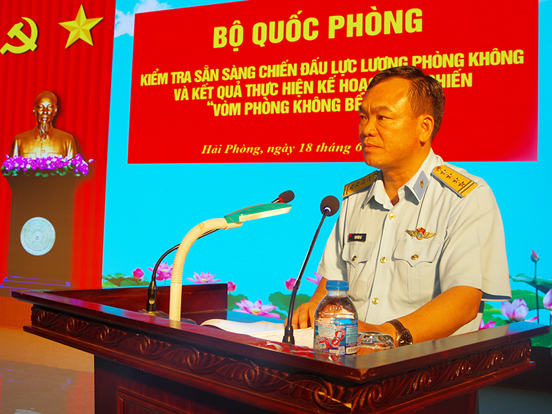 Bộ Tổng Tham mưu kiểm tra sẵn s&agrave;ng chiến đấu lực lượng ph&ograve;ng kh&ocirc;ng v&agrave; kết quả thực hiện kế hoạch t&aacute;c chiến &ldquo;V&ograve;m v&ograve;ng kh&ocirc;ng bền vững&rdquo; tại Sư đo&agrave;n 363
