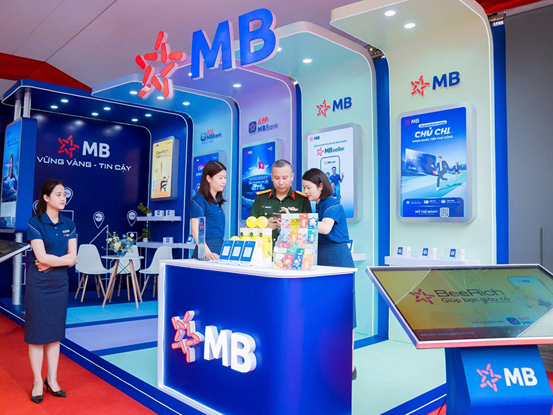 MB đồng h&agrave;nh c&ugrave;ng doanh nghiệp Qu&acirc;n đội th&uacute;c đẩy chuyển đổi số v&agrave; ph&aacute;t triển bền vững