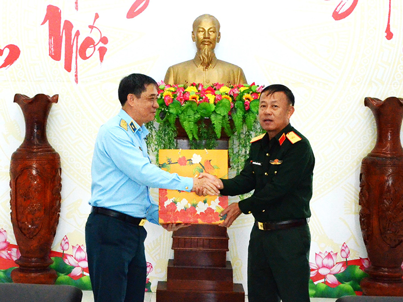 Quân chủng Phòng không - Không quân kiểm tra sẵn sàng chiến đấu và chúc Tết các đơn vị khu vực Miền Trung