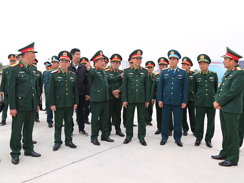 Thượng tướng Hoàng Xuân Chiến - Thứ trưởng Bộ Quốc phòng kiểm tra công tác chuẩn bị tổ chức Triển lãm Quốc phòng quốc tế Việt Nam 2024