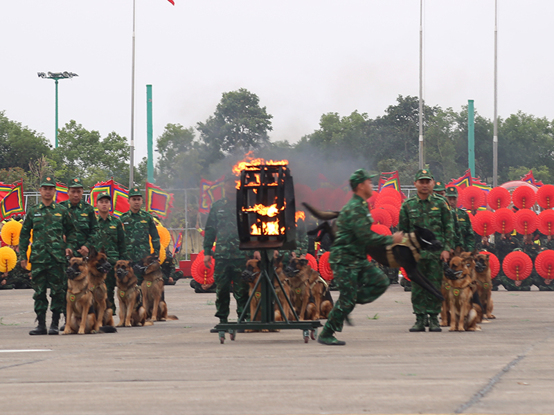 Thượng tướng Hoàng Xuân Chiến - Thứ trưởng Bộ Quốc phòng kiểm tra công tác chuẩn bị tổ chức Triển lãm Quốc phòng quốc tế Việt Nam 2024