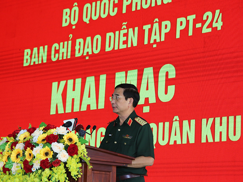 Bộ Quốc phòng khai mạc Diễn tập Tác chiến phòng thủ Quân khu 7