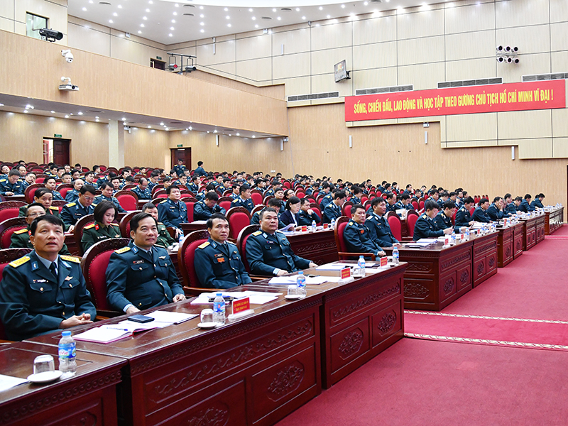 Hội nghị toàn quốc quán triệt, triển khai tổng kết việc thực hiện Nghị quyết số 18-NQ/TW