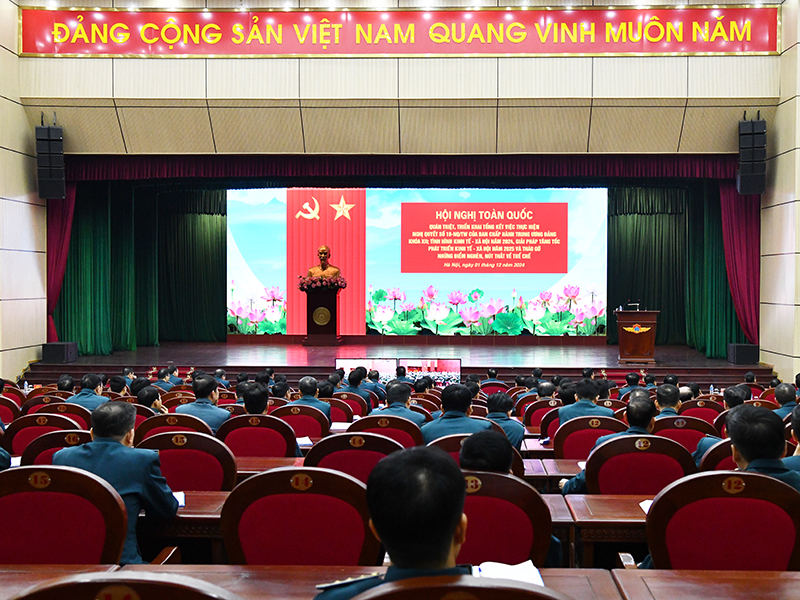 Hội nghị toàn quốc quán triệt, triển khai tổng kết việc thực hiện Nghị quyết số 18-NQ/TW