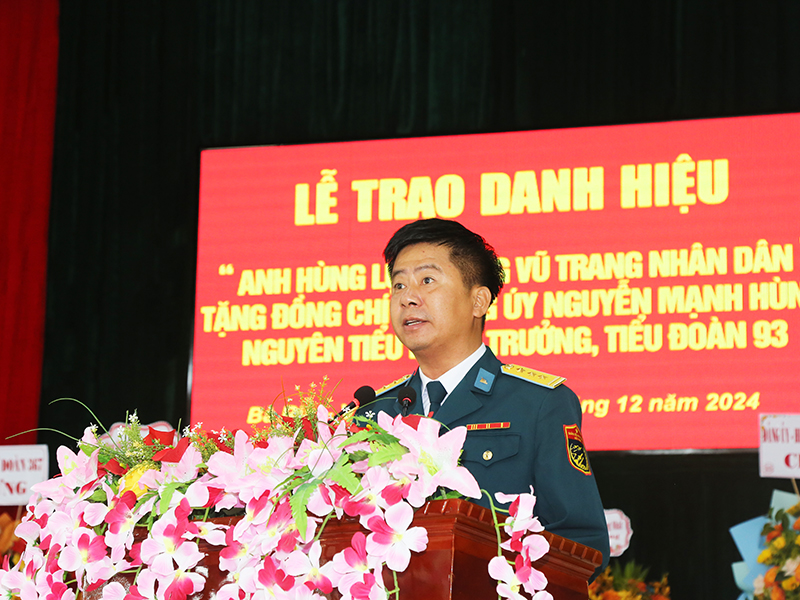 Trung đoàn 261 tổ chức Lễ trao danh hiệu “Anh hùng Lực lượng vũ trang nhân dân” tặng Thượng úy Nguyễn Mạnh Hùng