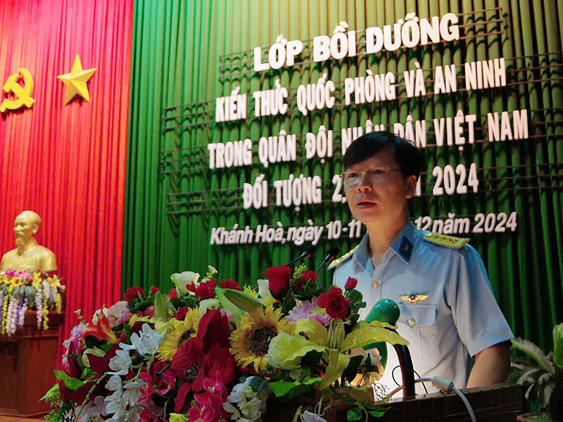 Trường Sĩ quan Không quân tổ chức lớp bồi dưỡng kiến thức quốc phòng và an ninh năm 2024