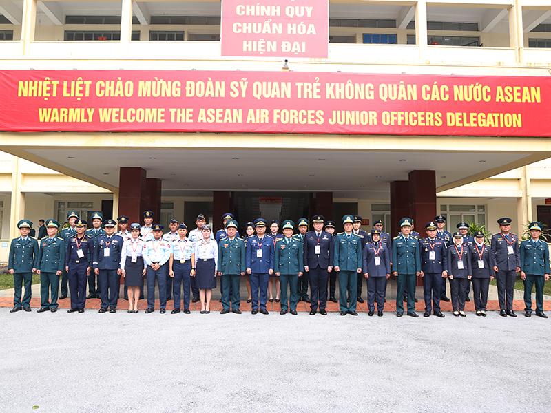 Chương trình giao lưu sĩ quan trẻ Không quân các nước ASEAN lần thứ 11 tại Việt Nam thành công tốt đẹp