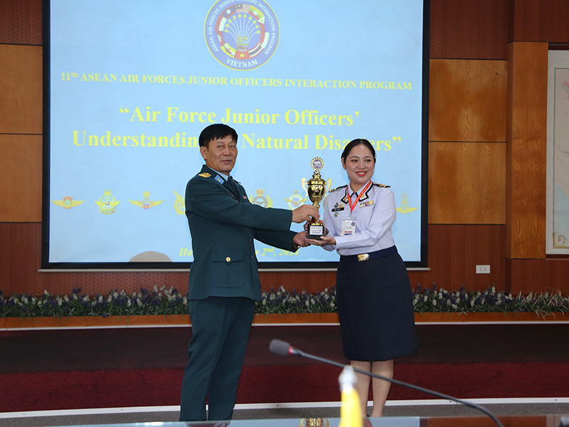 Chương trình giao lưu sĩ quan trẻ Không quân các nước ASEAN lần thứ 11 tại Việt Nam thành công tốt đẹp