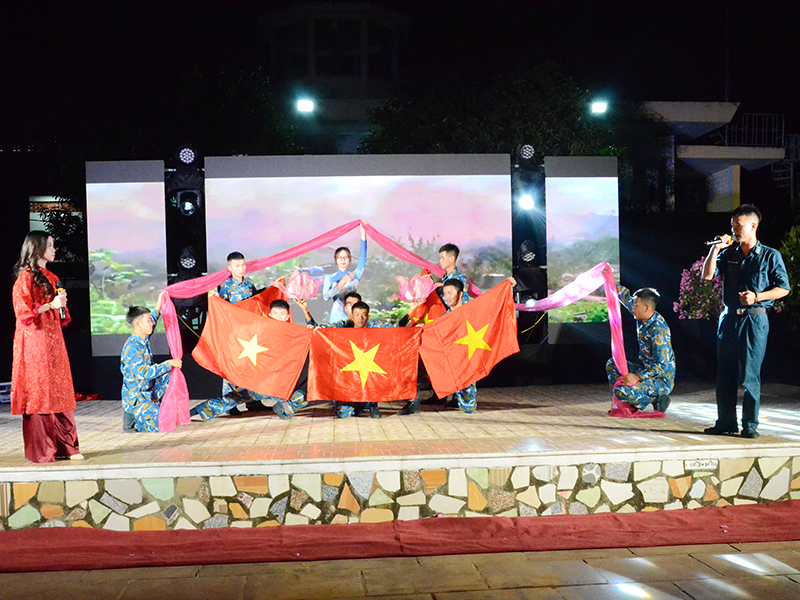 Trung đoàn 224 tổ chức Chương trình văn nghệ “Hào khí non sông”