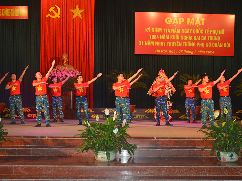 Các cơ quan, đơn vị trong Quân chủng Phòng không - Không quân gặp mặt kỷ niệm 114 năm Ngày Quốc tế Phụ nữ 8-3