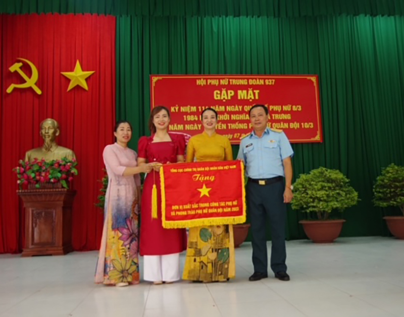 Các cơ quan, đơn vị trong Quân chủng Phòng không - Không quân gặp mặt kỷ niệm 114 năm Ngày Quốc tế Phụ nữ 8-3