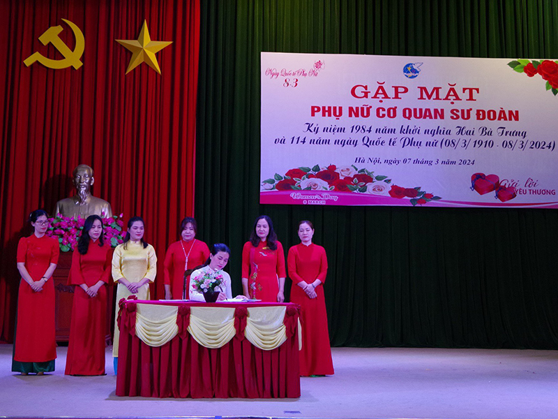 Các cơ quan, đơn vị trong Quân chủng Phòng không - Không quân gặp mặt kỷ niệm 114 năm Ngày Quốc tế Phụ nữ 8-3