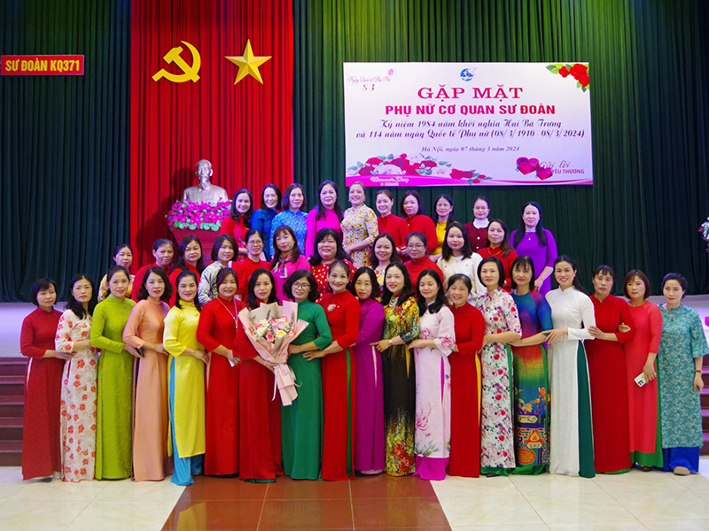 Các cơ quan, đơn vị trong Quân chủng Phòng không - Không quân gặp mặt kỷ niệm 114 năm Ngày Quốc tế Phụ nữ 8-3
