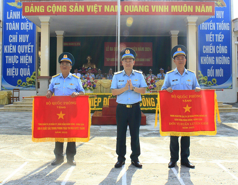 Các đơn vị trong Quân chủng Phòng không - Không quân tổ chức Lễ ra quân huấn luyện năm 2024