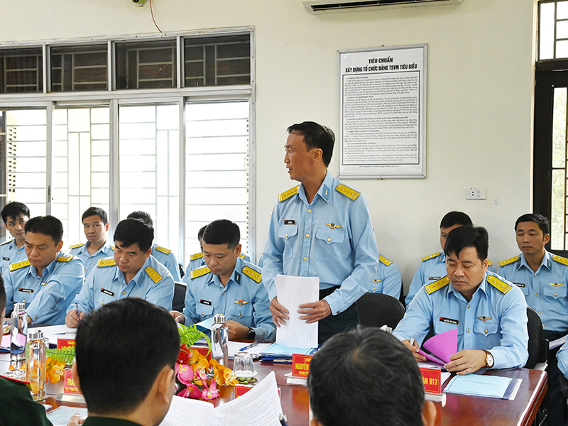 Bộ Tổng Tham mưu kiểm tra công tác huấn luyện và chuẩn bị bay chào mừng tại Lễ kỷ niệm 70 năm Chiến thắng Điện Biên Phủ (7-5-1954/7-5-2024)