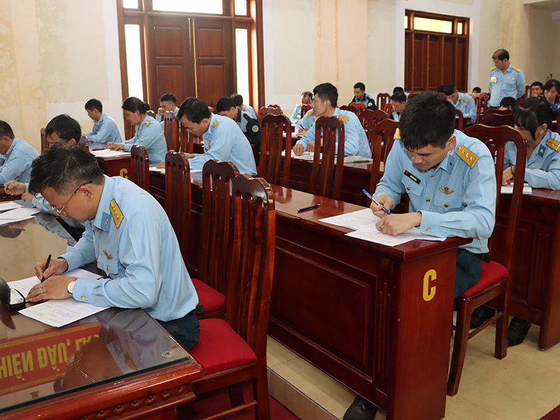 Nhà máy A31 kiểm tra trình độ kỹ năng nghề nhân viên kỹ thuật năm 2024