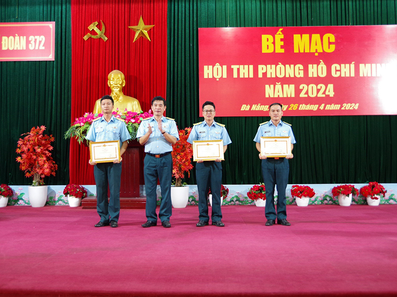 Sư đoàn 372 tổ chức Hội thi Phòng Hồ Chí Minh năm 2024