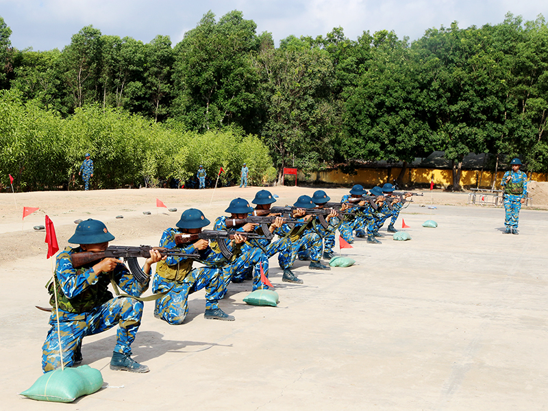 Tiểu đoàn Huấn luyện chiến sĩ mới, Sư đoàn 370 tổ chức Hội thi điều lệnh, dân vũ, kỹ thuật chiến đấu bộ binh, chiến thuật binh chủng hợp thành