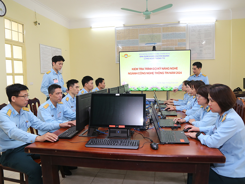 Kiểm tra trình độ kỹ năng nghề ngành Công nghệ thông tin trong Quân chủng Phòng không - Không quân năm 2024