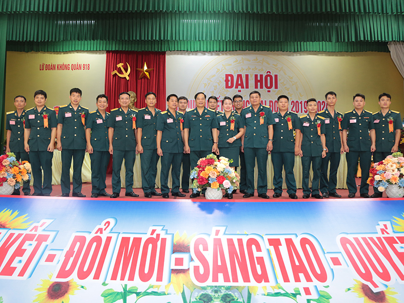 Lữ đoàn Không quân 918 tổ chức Đại hội Thi đua quyết thắng giai đoạn 2019-2024