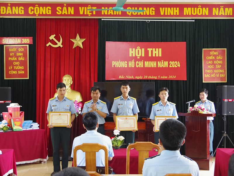 Sư đoàn 365 tổ chức Hội thi Phòng Hồ Chí Minh năm 2024