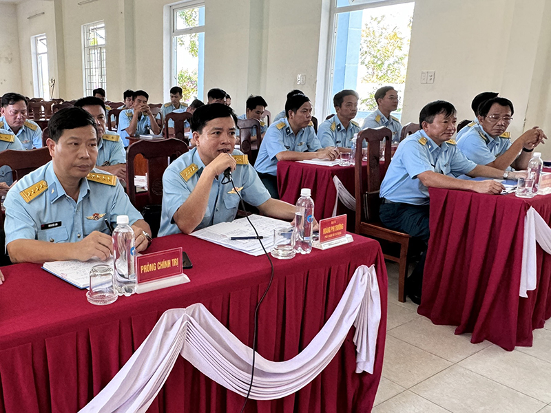 Sư đoàn 375 rút kinh nghiệm xây dựng điểm huấn luyện chiến sĩ mới về kỹ thuật chiến đấu bộ binh năm 2024